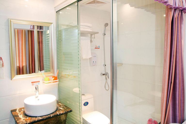 Bathroom 3, Yiling Hotel, Yichang
