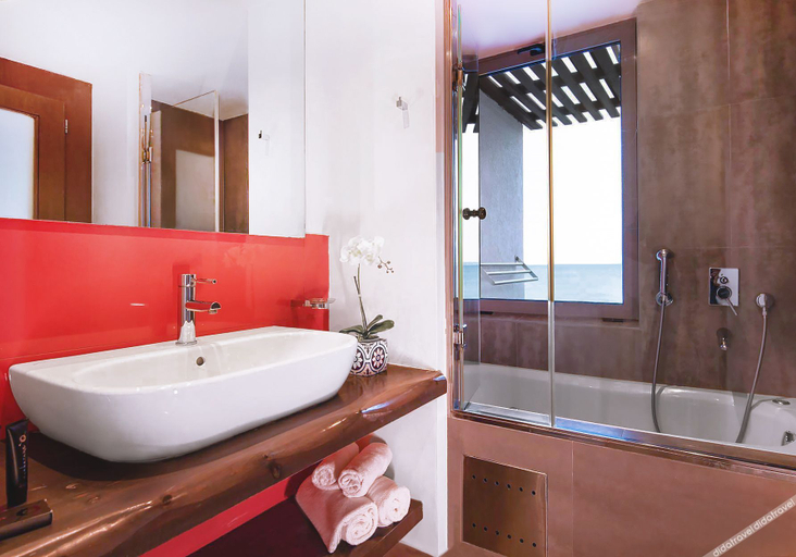 Bathroom 5, Petra Mare Hotel, Crete