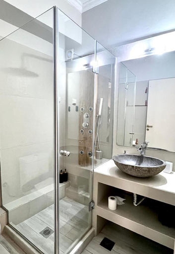 Bathroom 2, Monastiraki 312 @SuperHost Hub, Attica