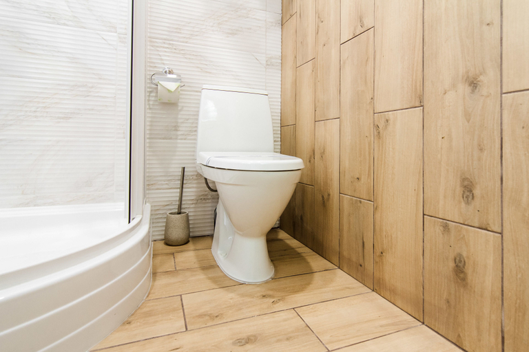 Bathroom 4, ローズ ドペラ ホテル, Odes'ka
