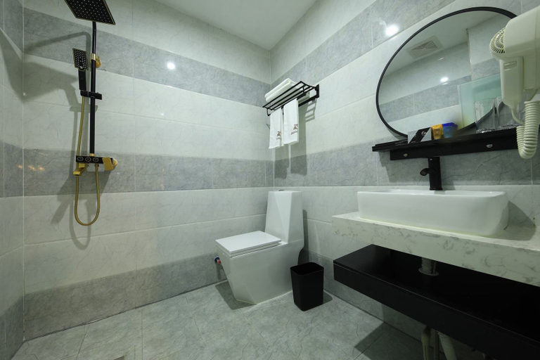 Bathroom 3, Yamanda Hotel, Haikou