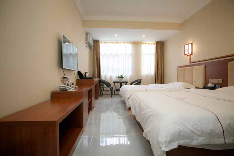 Bedroom 2, Saijin Business Hotel, Kunming