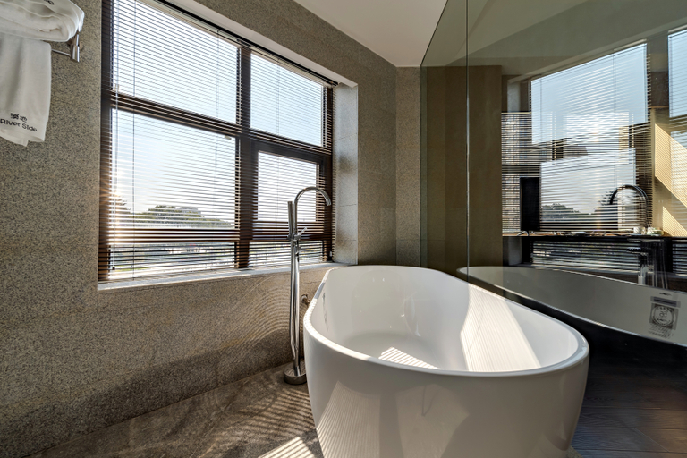 Bathroom 3, River Side Hotel, Suzhou
