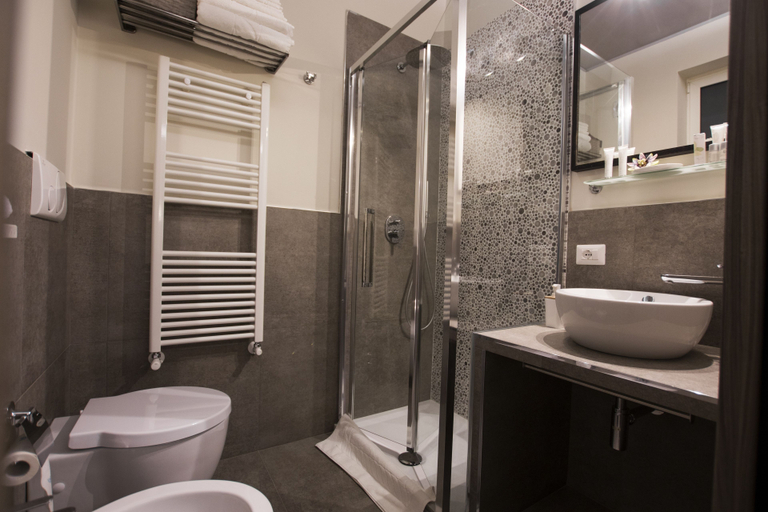 Bathroom 5, Casa Borgo Regina B&B Bari, Bari