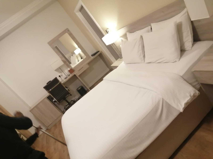Bedroom 3, Mirador, Manama