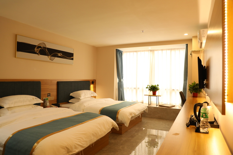 Bedroom 2, Lingshan jinhaiyuan Hotel, Qinzhou