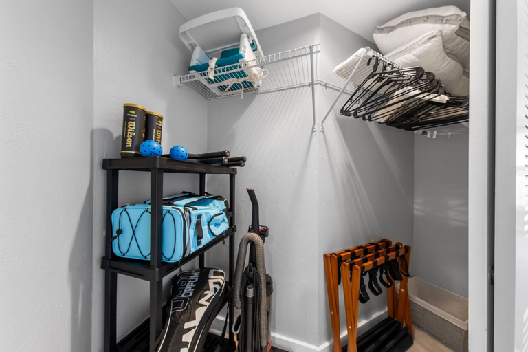 Room 4, 1666 Lands End Captiva, Lee