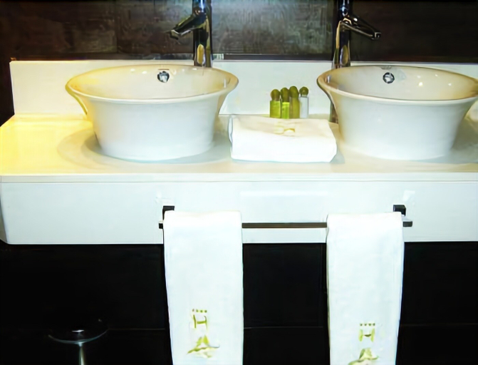 Bathroom 4, Hospedium Hotel Los Periquitos, Murcia