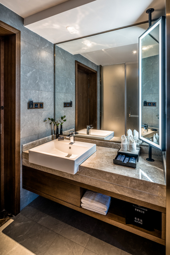 Bathroom 2, Yilanhai Mansion, Chongqing