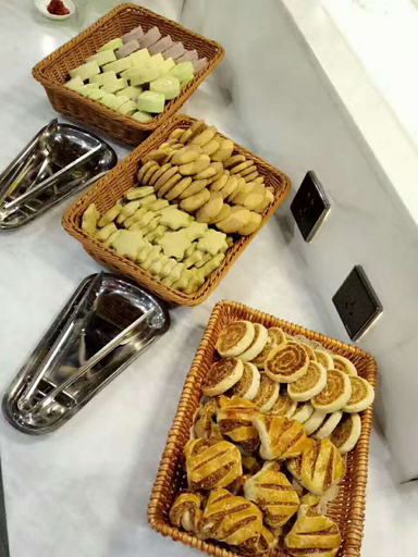 Food & Drinks 4, Dandong Guomen Qingyun Hotel, Sinŭiju