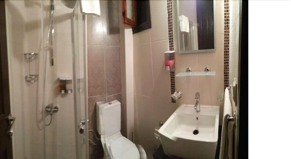 Bathroom 3, Palmeden Hotel, Ortaca