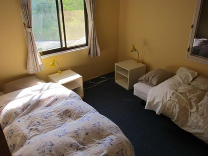 Bedroom 2, Daisen Backpackers , Hōki