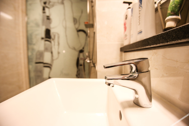 Bathroom 3, Seoul National University LYN, Gwanak