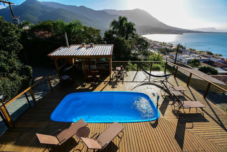 View 2, Chalé com Jacuzzi e Vista Mar - PLH007, Palhoça