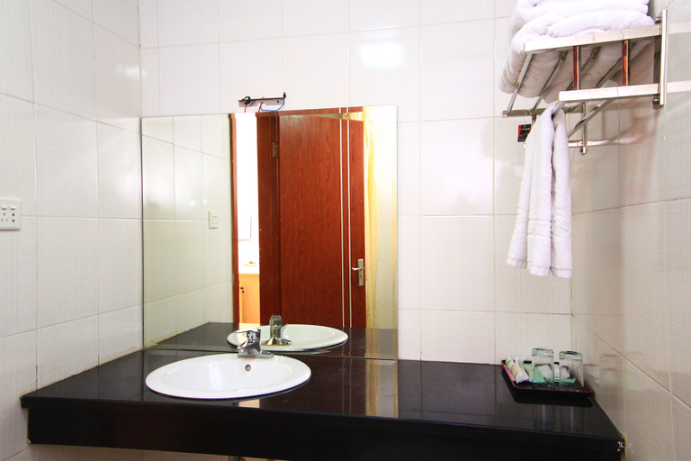 Bathroom 3, Hangzhou Yonghua Hotel, Hangzhou