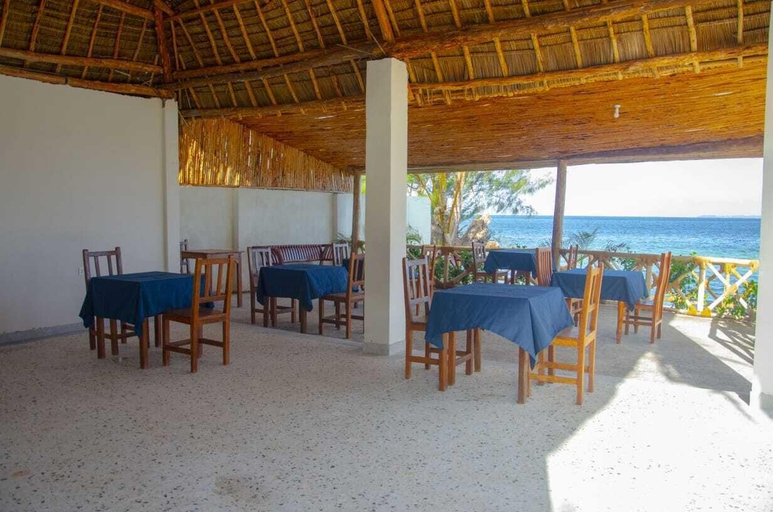 Food & Drinks 5, Zamu Beach Hotel, Kati