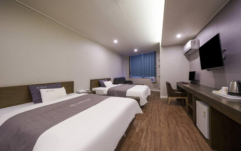 Bedroom 3, Naju Grand Hotel, Naju