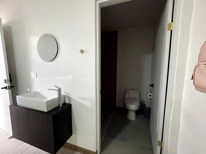 Bathroom 5, Nina´s - Juan Santamaria, Alajuela