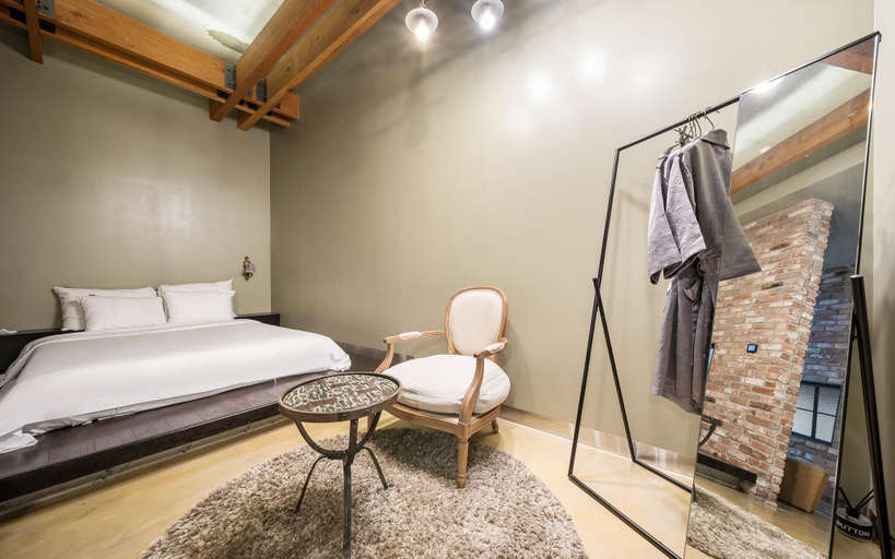 Bedroom 3, Gwangyang Harbor Bridge Hotel, Gwangyang