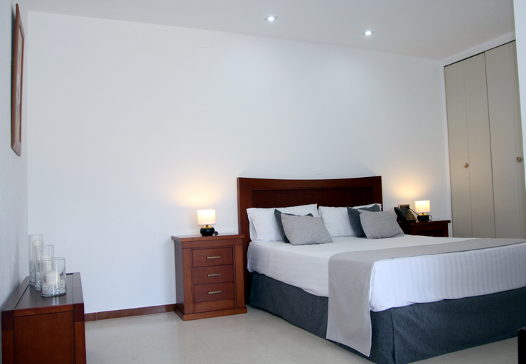 Bedroom 2, JM Jardin de la Reina, Sevilla
