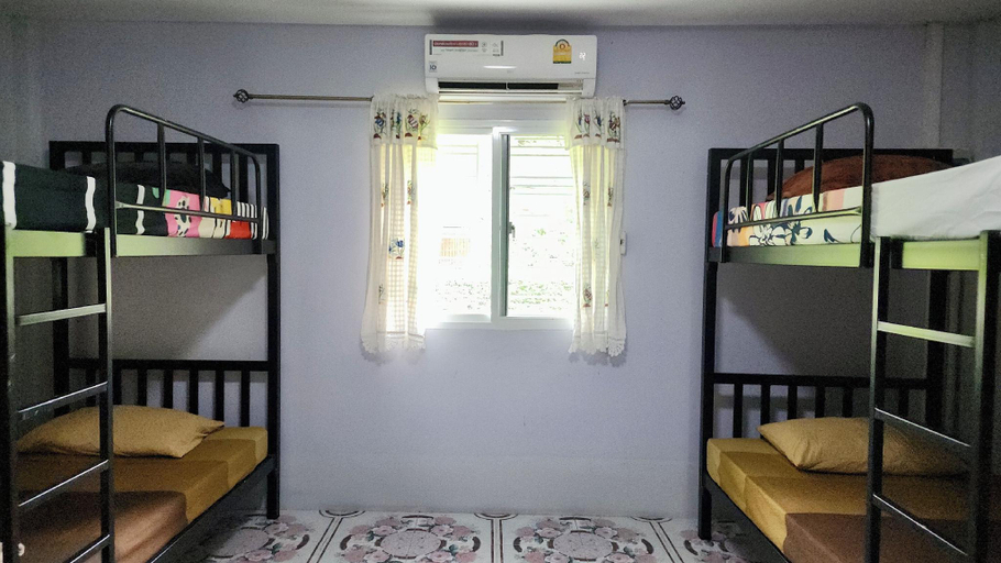 Bedroom 2, Natura Ravee Greenstay เนเชอร่า ระวี กรีนสเตย์, Mae Taeng