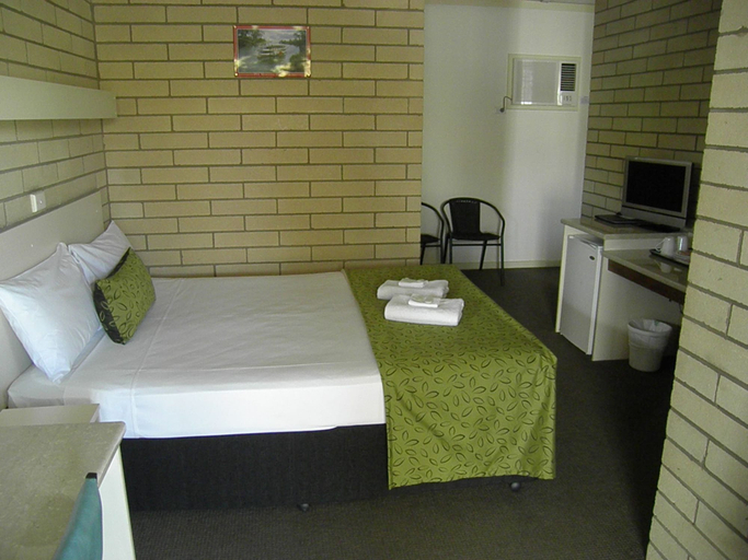 Bedroom 3, 7th Street Motel, Mildura - Pt A