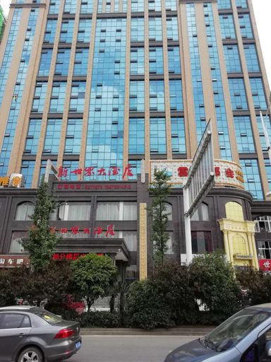 Exterior & Views