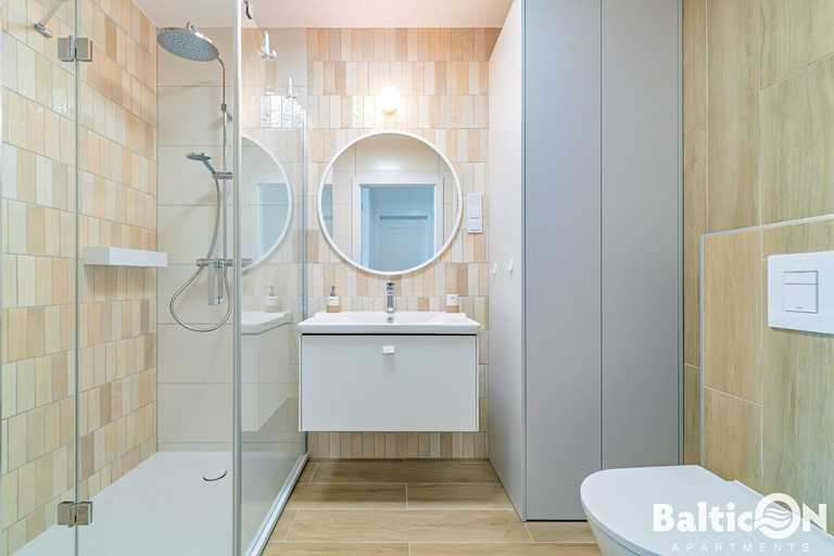 Bathroom 4, Apartamenty BalticON Polanki Aqua, Kołobrzeg