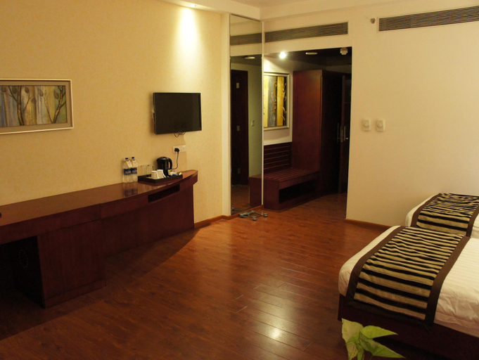 Bedroom 3, Bravura Gold Resort, Meerut