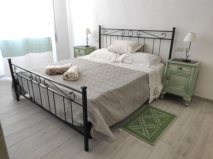 Bedroom 2, L'Ajaccio B&B, Olbia-Tempio