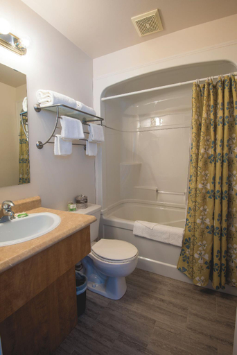 Bathroom, Motel Park, Vallée-de-l'Or