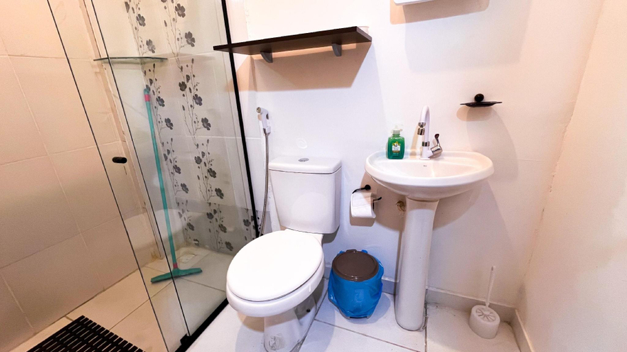 Bathroom 3, Casa Paraense, Maués