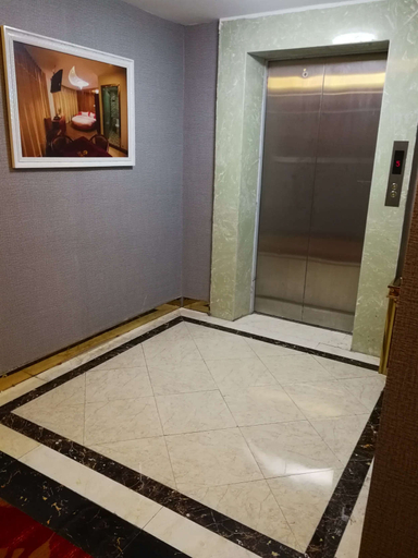 Others 4, Satellite Super Hotel, Tongren