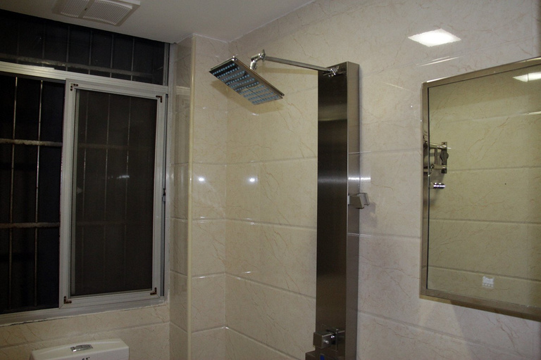 Bathroom, Taoyuan Lianhua Hotel, Changde
