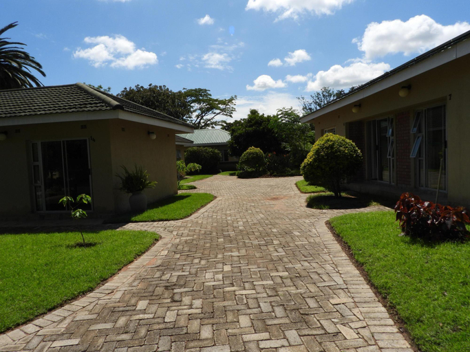5, 2 Bed Apartment With En-suite Kitchenette - 2064, Harare