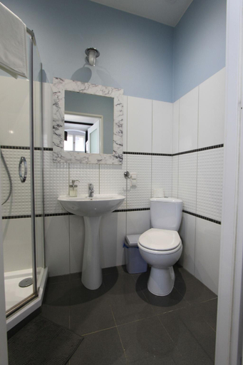Bathroom 2, Apartamenty - Szeroka 31, Toruń City