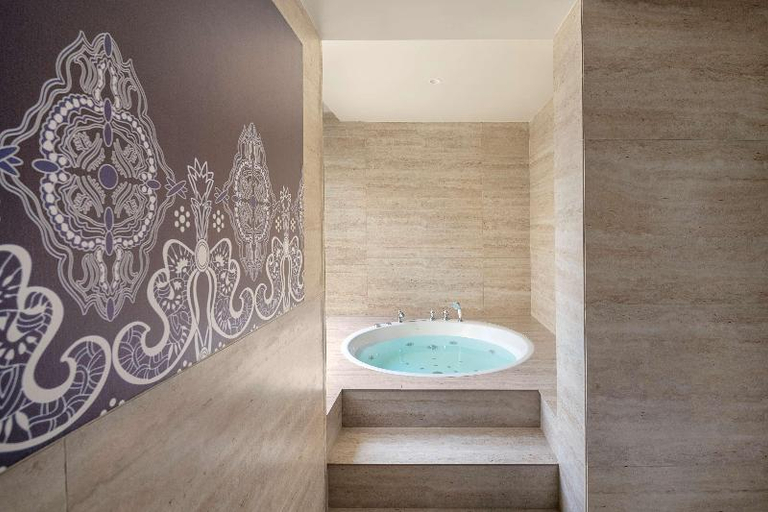 Bathroom, Radisson Blu Resort, Vishakhapatnam, Visakhapatnam