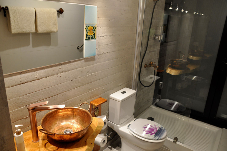 Bathroom 3, AYCA La Flora Hotel Boutique, Valparaíso
