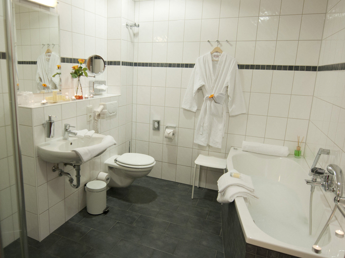 Bathroom, Hotel Gutshof Herborn, Lahn-Dill-Kreis