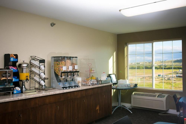 Food & Drinks 5, White Pine Adventure Inn, Sublette