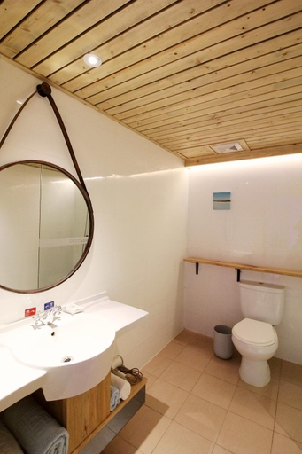 Bathroom 3, In Hotels (Qingdao Ningxia Road), Qingdao