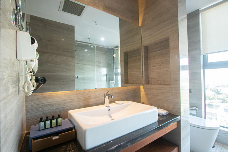 Bathroom 4, VientianeMekongHotel, Vientiane