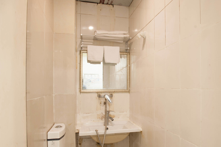 Bathroom 2, Taiheju Hotel, Chongqing