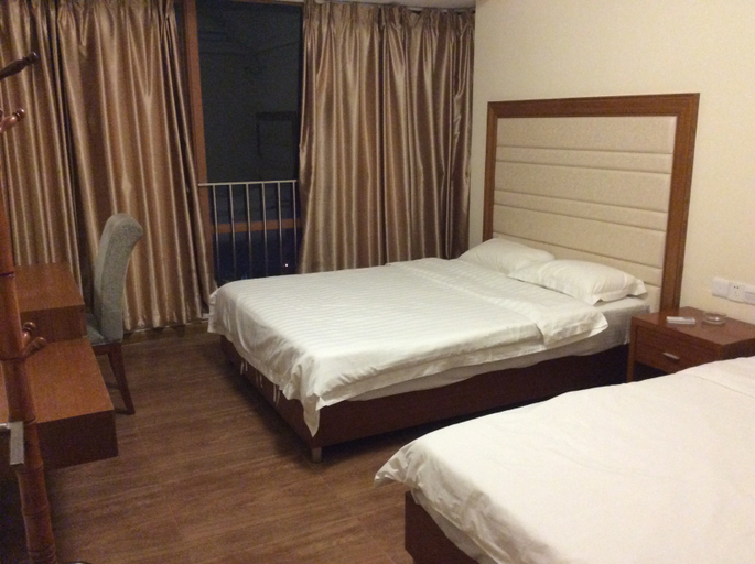 Bedroom 3, Fengfan Resort Apartment (Zhapo Dajiaowan Water Park), Yangjiang