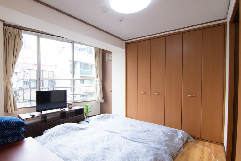 Bedroom 2, Yoyogi Apartment 2-401, Shibuya