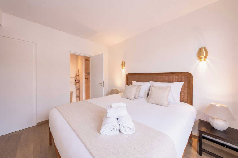 Room 2, 1bdr/4p Apt - Saint-tropez Center - Old Port, Var