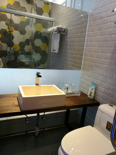 Bathroom 3, Saturday hotel, Chongqing