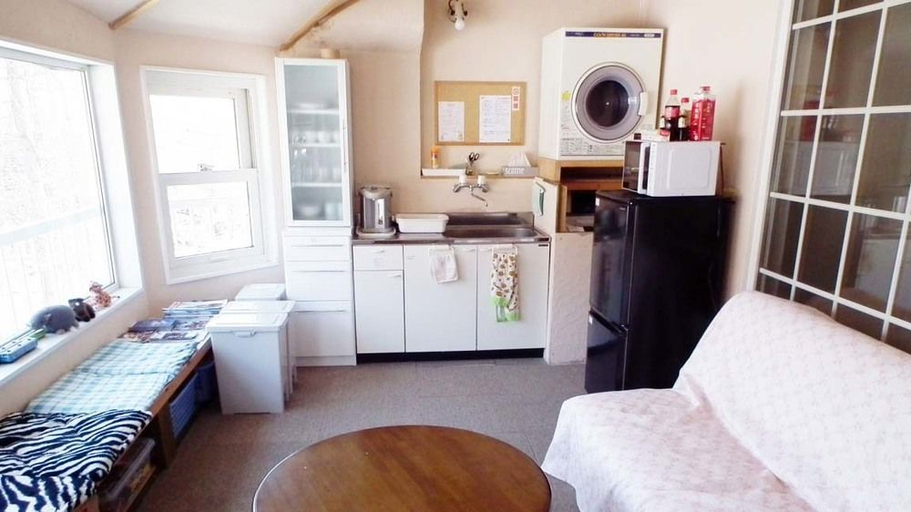 Bedroom 2, Pension Locomotion, Kutchan
