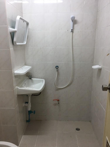 Bathroom 3, AP Aparment, Krathum Baen