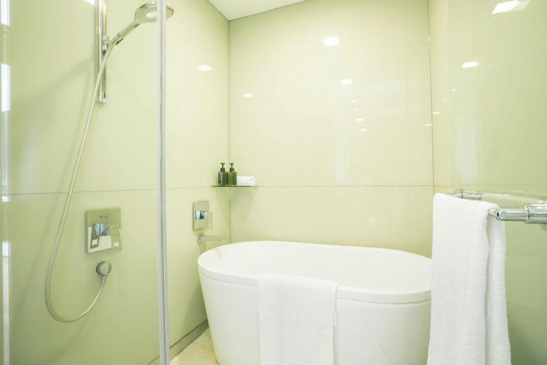 Bathroom, Soho Suites KLCC by 21 Century travel, Kuala Lumpur